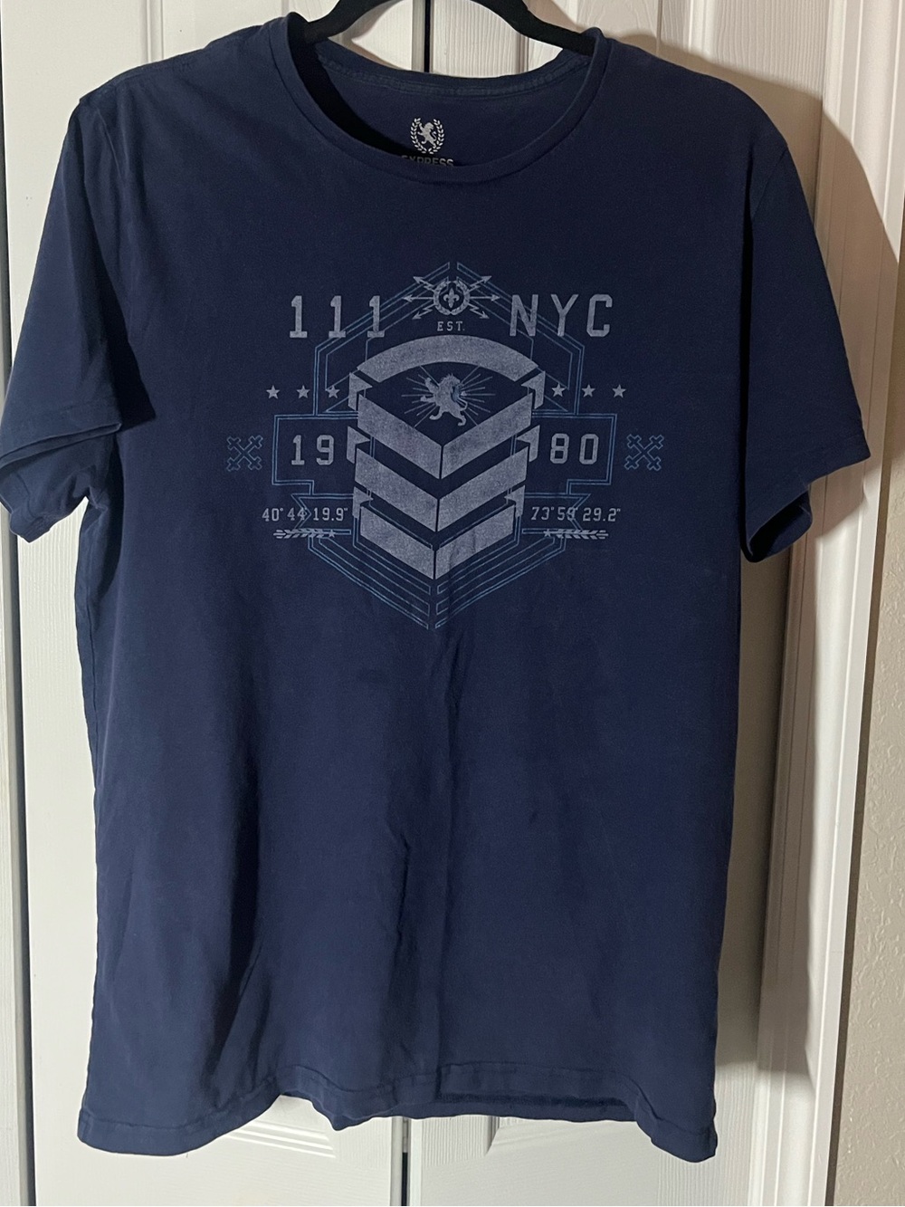 Express mens navy blue short sleeve shirt size Large